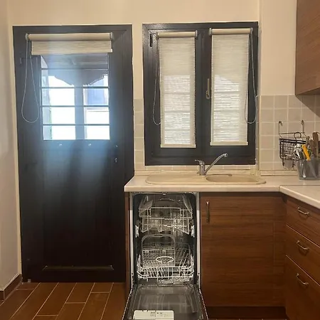 Family In Upper Floor Nikiti (Sithonia)